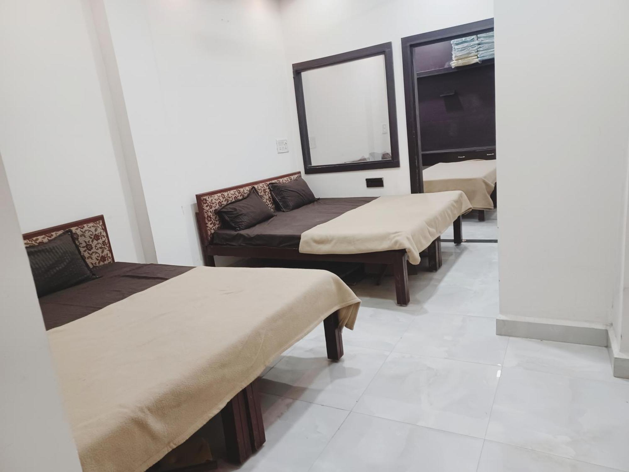 Hotel Prakash Palace Ujjain Bagian luar foto