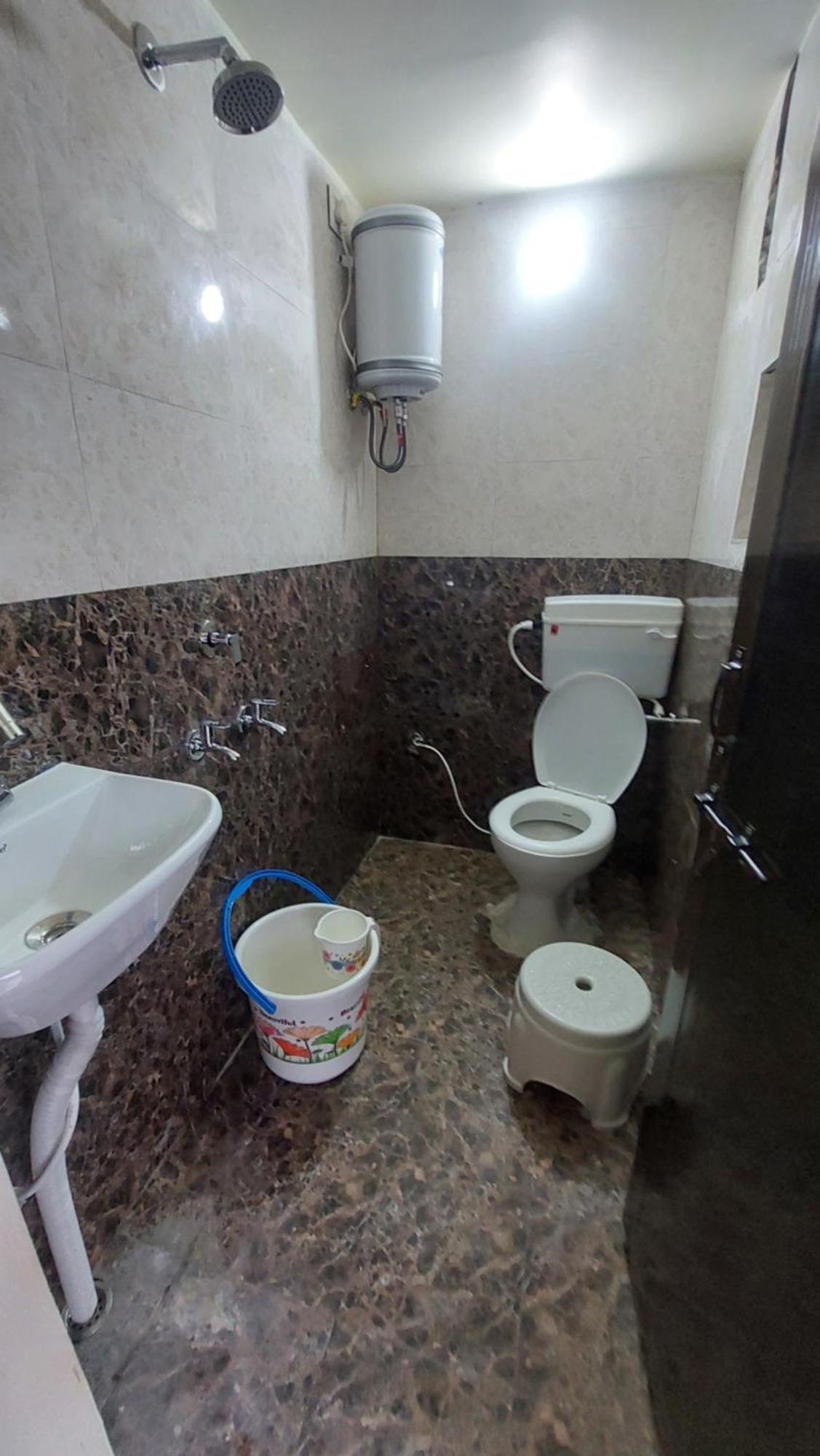 Hotel Prakash Palace Ujjain Bagian luar foto
